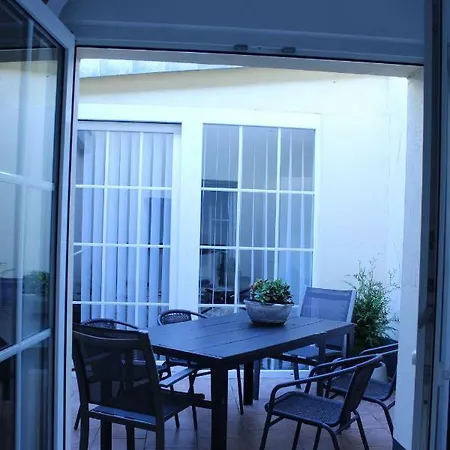 109 Wilhelmstrasse Apartment *